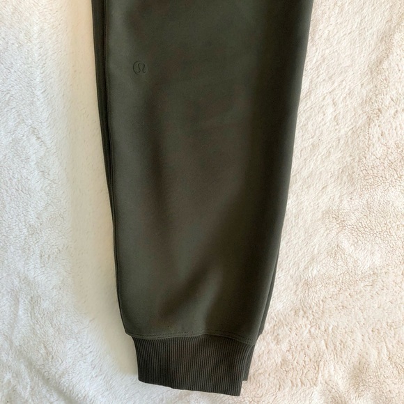 LULULEMON Joggers SOLD - Picture 3 of 4